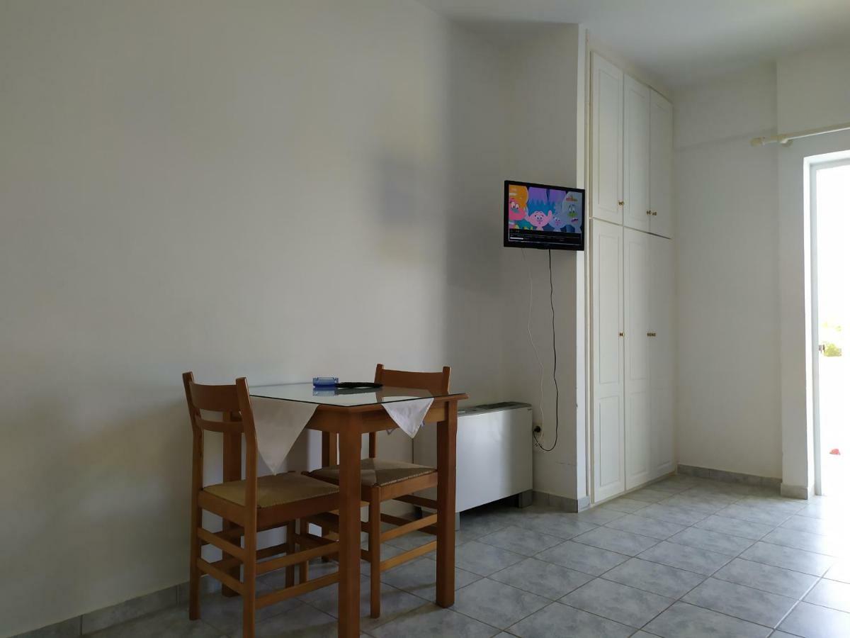 Makinia Beach Nafpaktos Zewnętrze zdjęcie